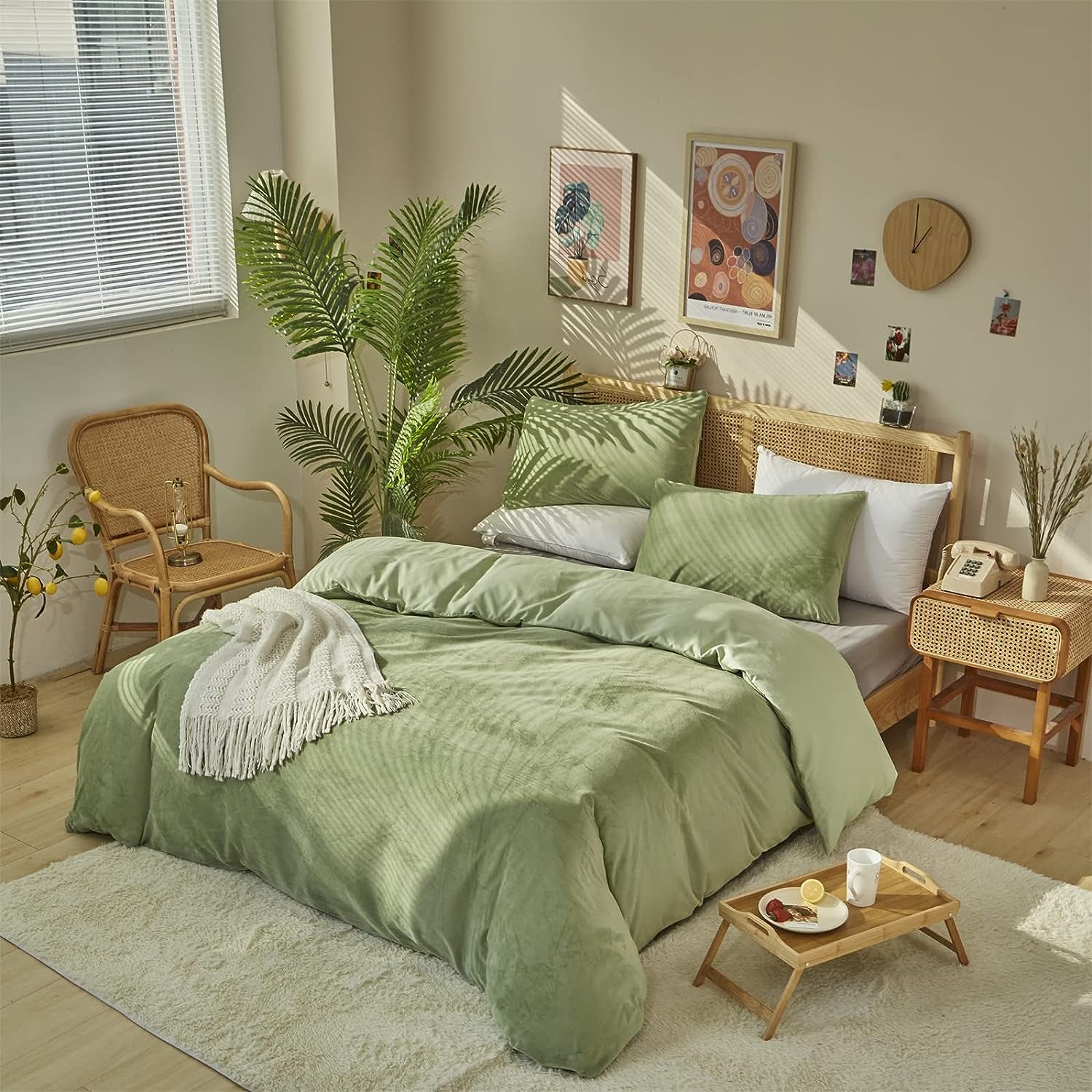 Sage Green Velvet Comforter Set Queen Fluffy Light Green Micromink Sherpa Bedding Sets Queen Warm 3 Pieces Lightweight Durable Solid Green Flannel Fuzzy Extra Comfy Soft Plush Bed Quilts Queen