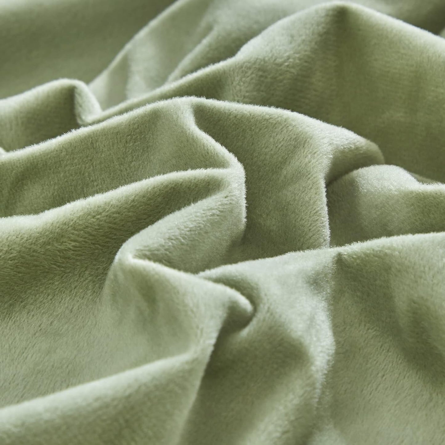 Sage Green Velvet Comforter Set Queen Fluffy Light Green Micromink Sherpa Bedding Sets Queen Warm 3 Pieces Lightweight Durable Solid Green Flannel Fuzzy Extra Comfy Soft Plush Bed Quilts Queen