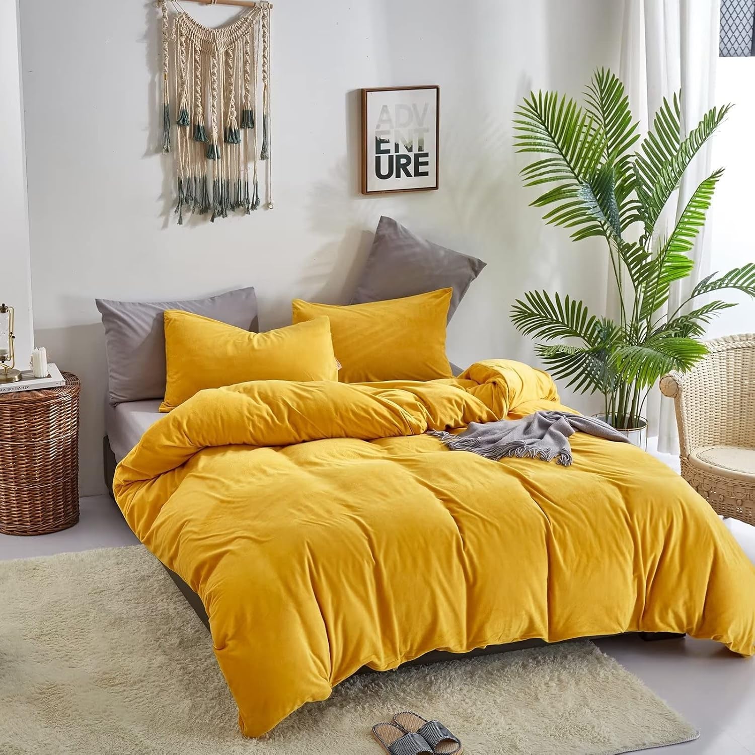 Mustard Yellow Comforter Set Queen Velvet Fluffy Queen Comforter Bedding Set Dark Yellow Bedding Queen Size Sherpa Comforter Winter Warm Flannel Plush Bed Quilt Queen